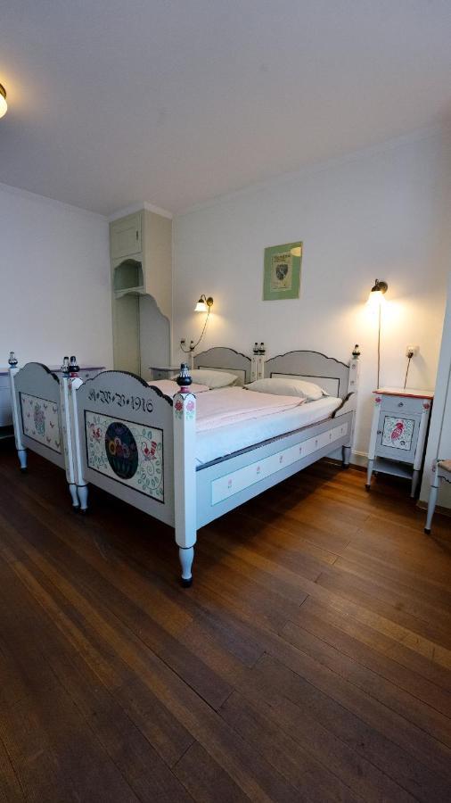 Leissigen Youth Hostel Bagian luar foto