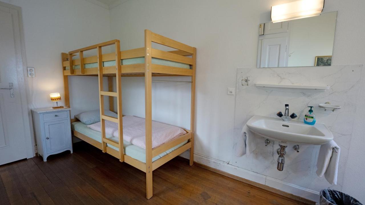 Leissigen Youth Hostel Bagian luar foto
