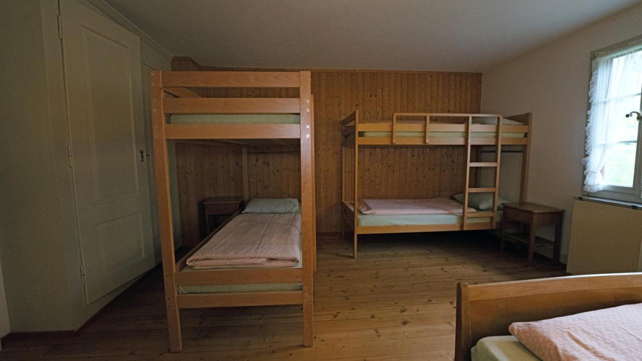 Leissigen Youth Hostel Bagian luar foto