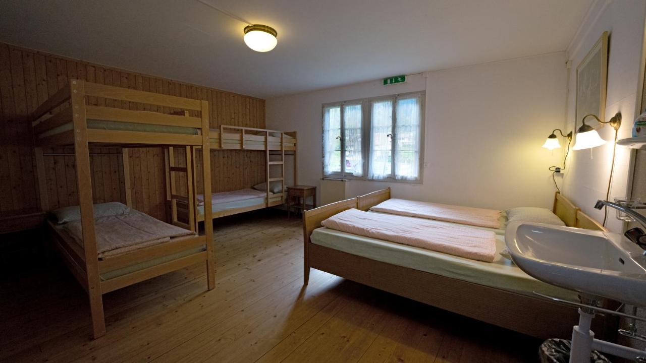 Leissigen Youth Hostel Bagian luar foto